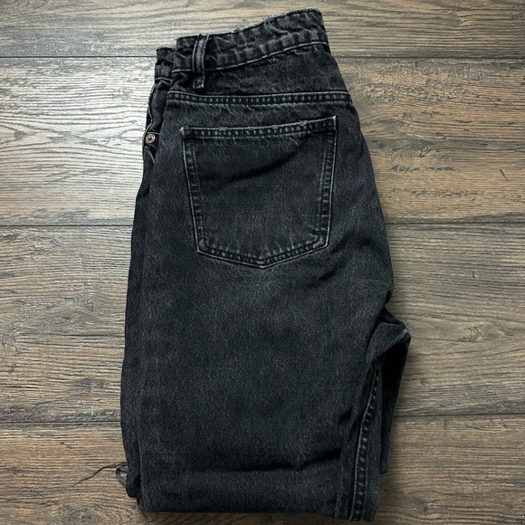 Black Zara straight leg jeans #straightlegjeans - Picture 3 of 5